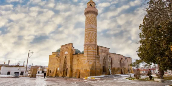 Niğde'de Gezilecek Yerler